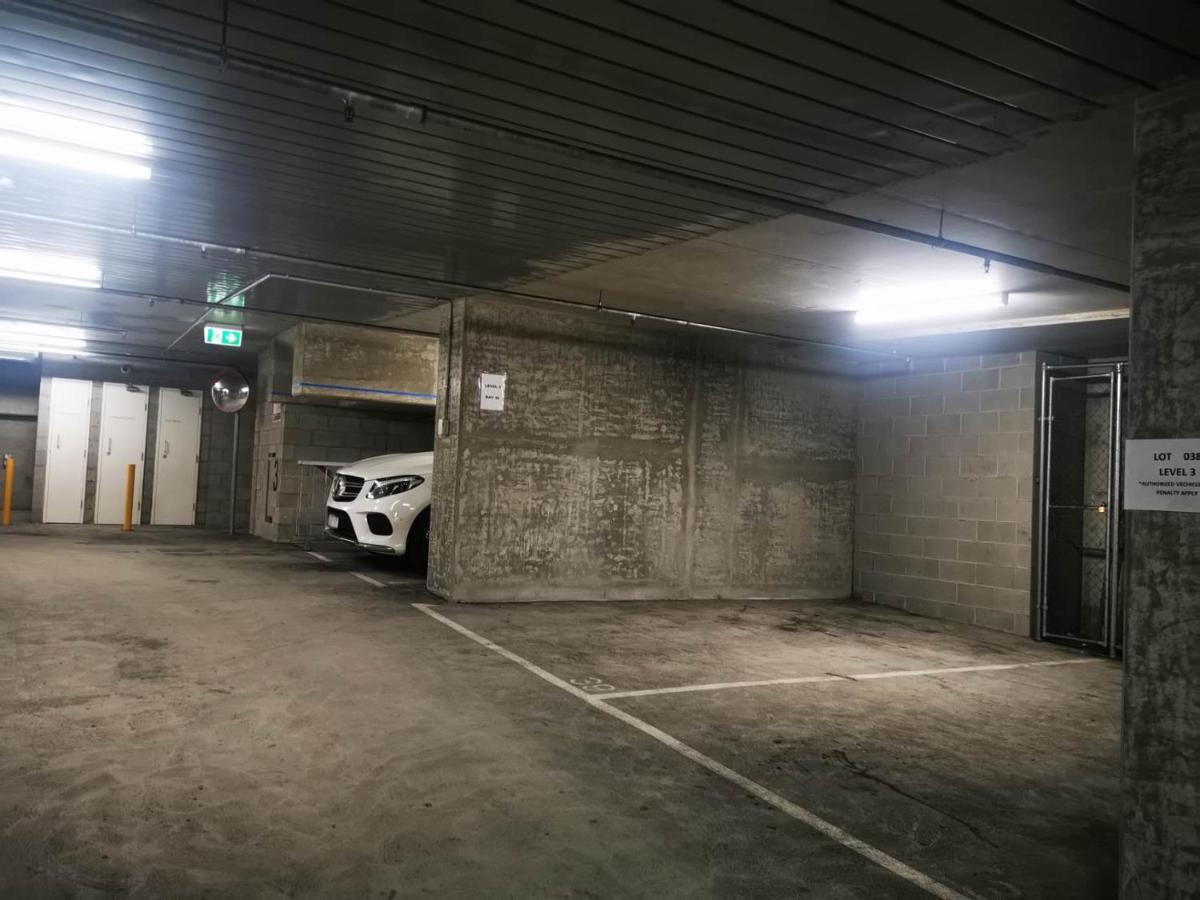 Cozy Cbd 2 Bedroom With Car Park Apartment *