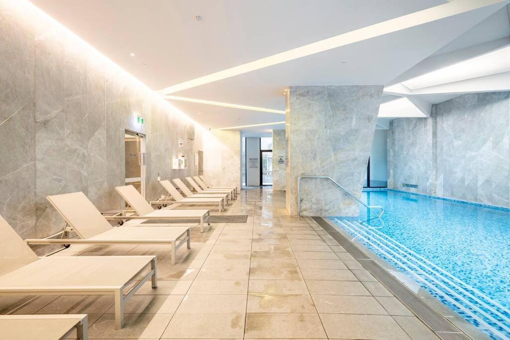 Apartment Luxury In Melbourne
