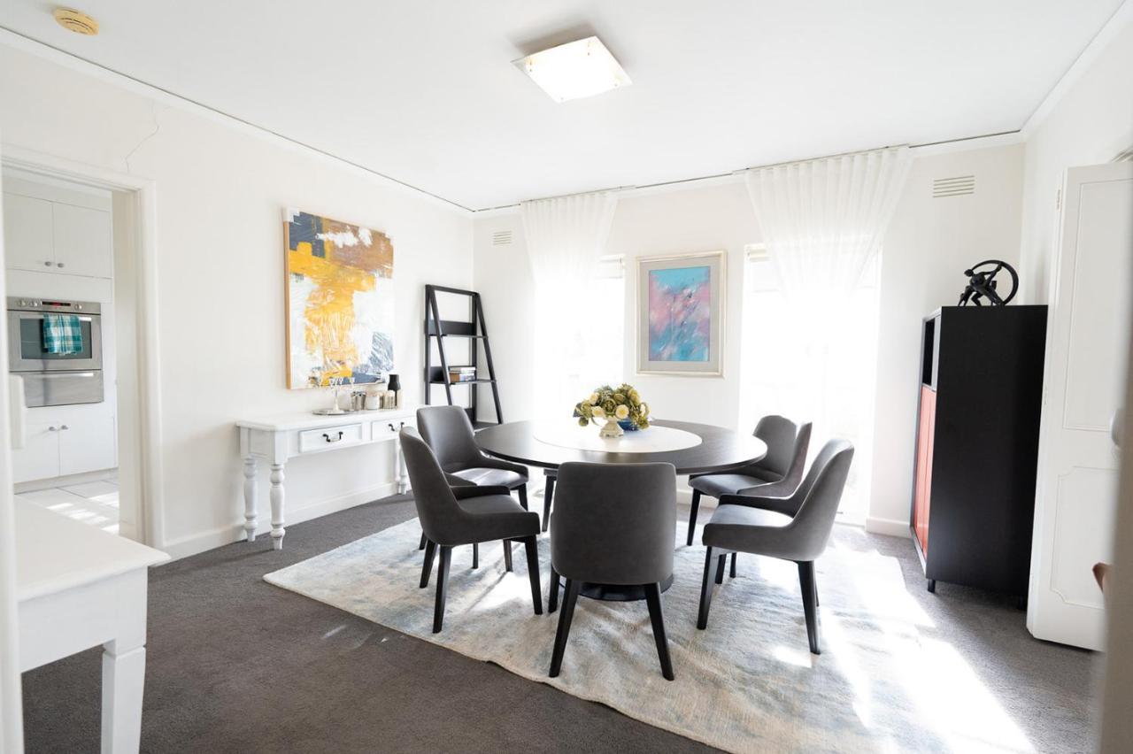 Royal Executive Living Toorak Whitehouse Corporate Estate Villa Melbourne