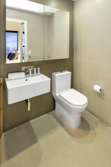 Cbd Skyline 2 Bedroom * Melbourne
