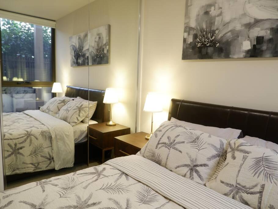 Caulfield Village *