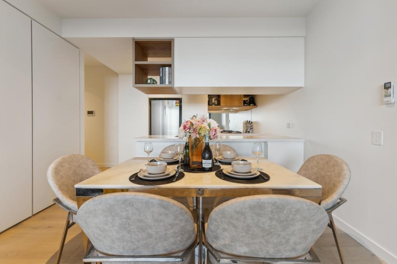 Mega Style Riconic Melbourne