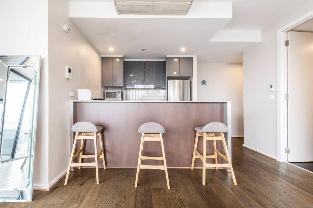 Apartamento Amazing Luxury & So Close To The Cbd - 01756 *