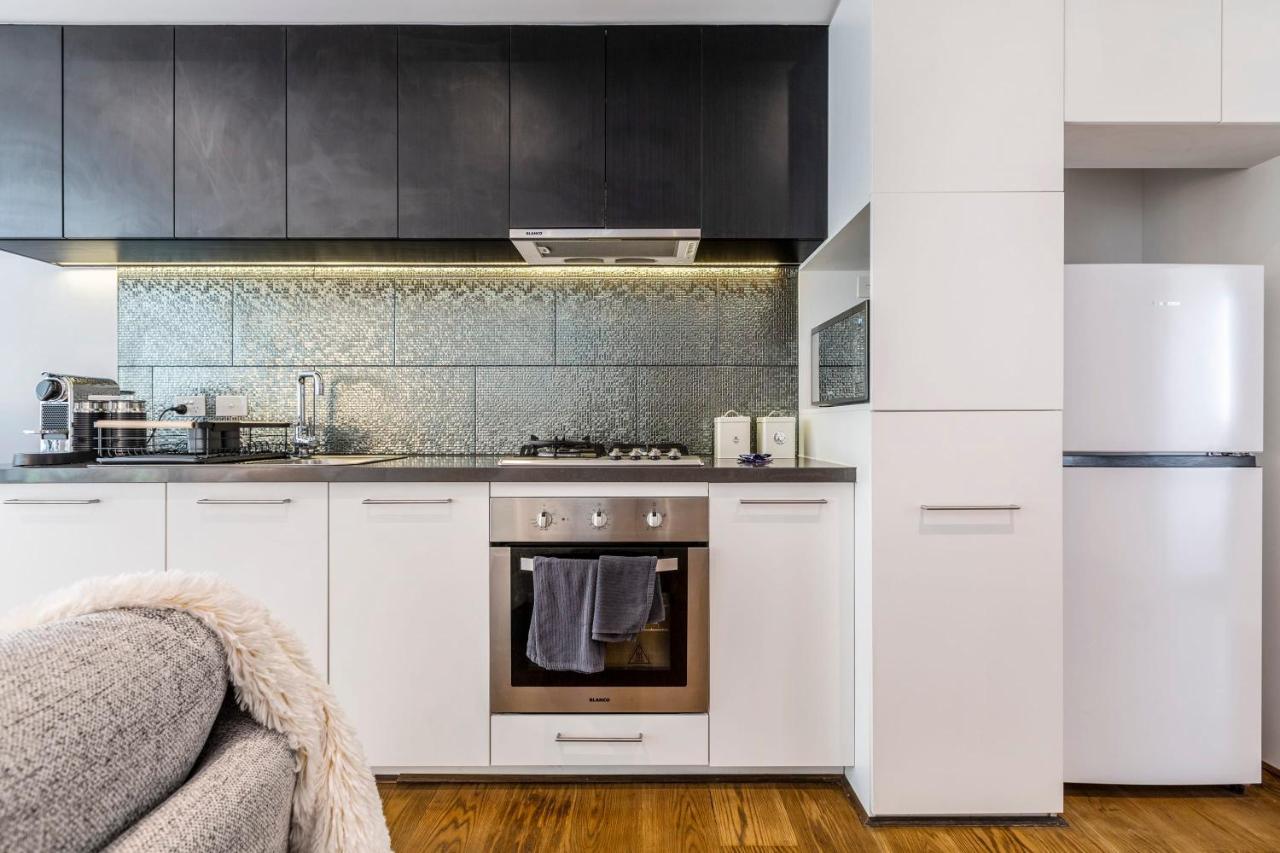 In The Heart Of Richmond - 1693 Apartamento