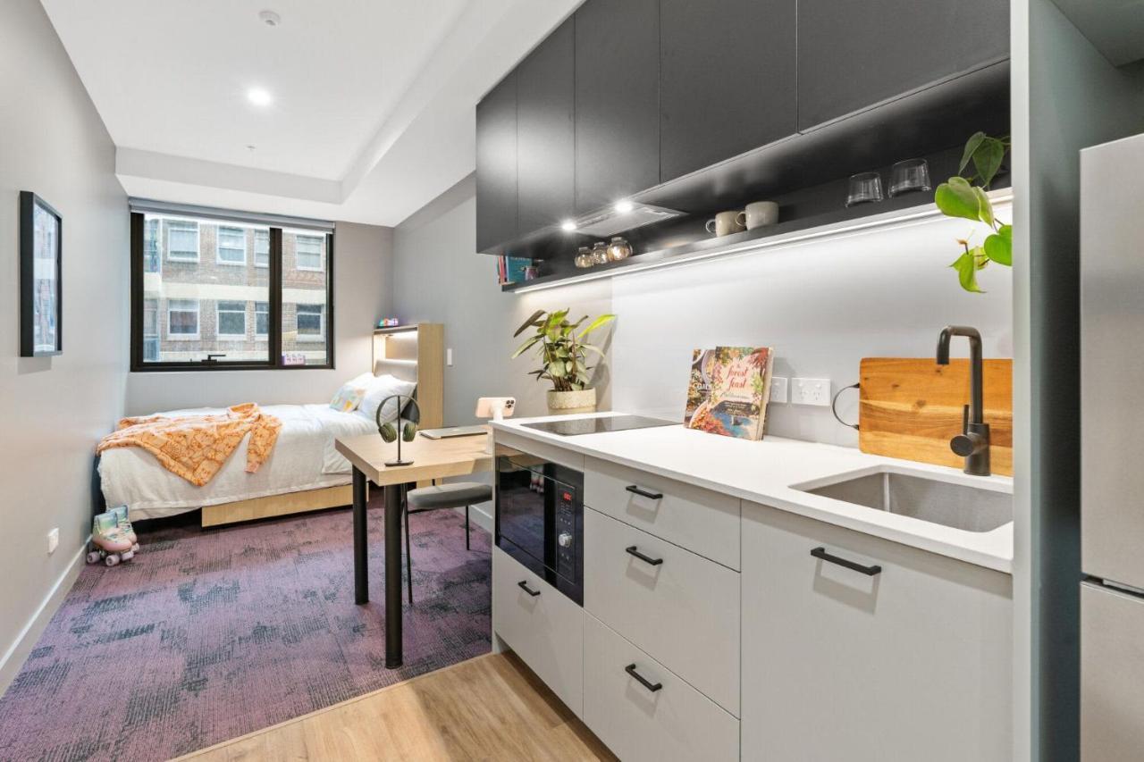 Apartment For Students Only - Prime Living At Victoria Market In Melbourne
