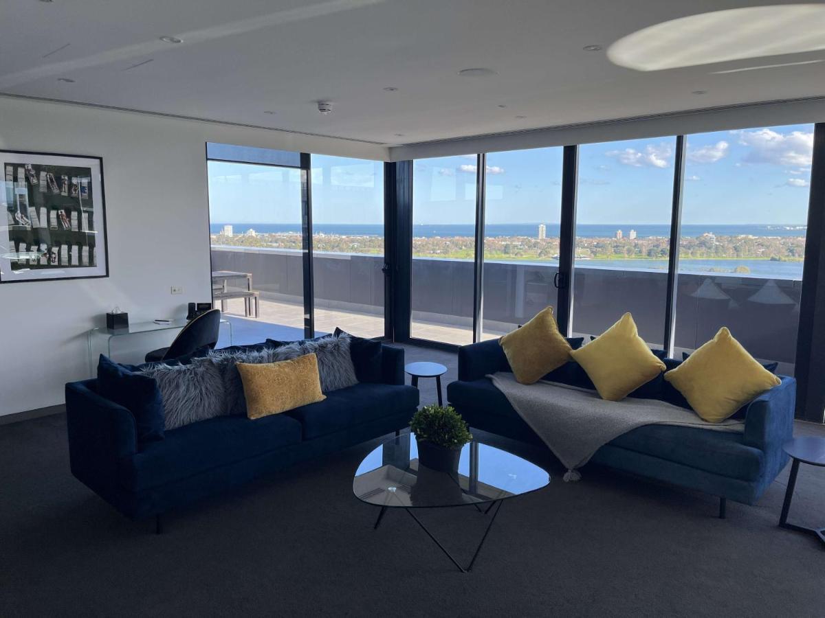 The Kinson 5* Melbourne