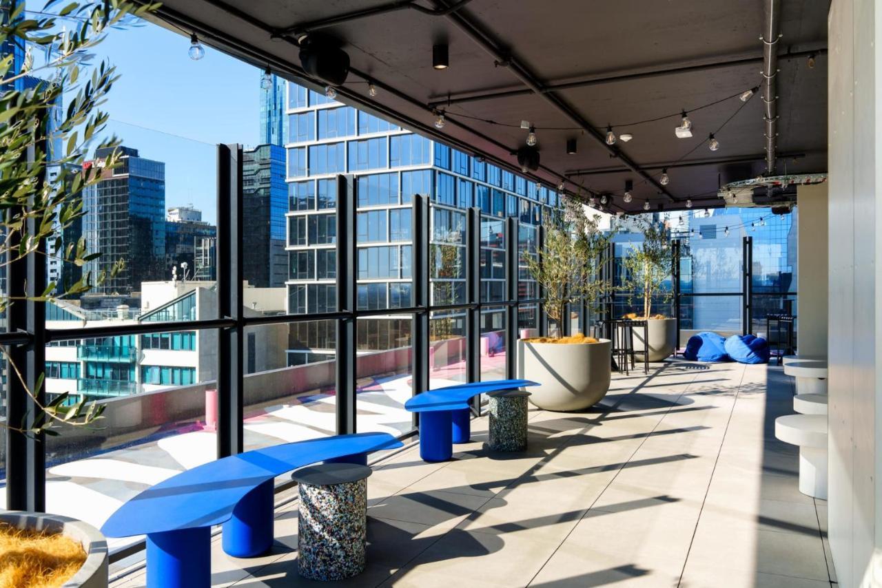 For Students Only - Prime Living At Victoria Market In Apartment *