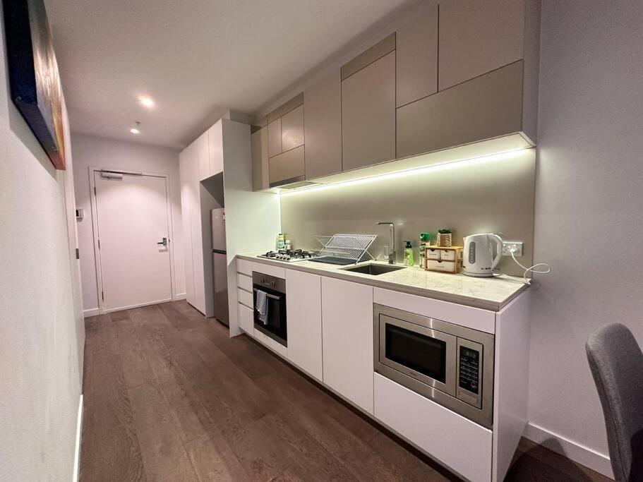 Charming 1br Getaway In Near Southern Cross Apartamento *