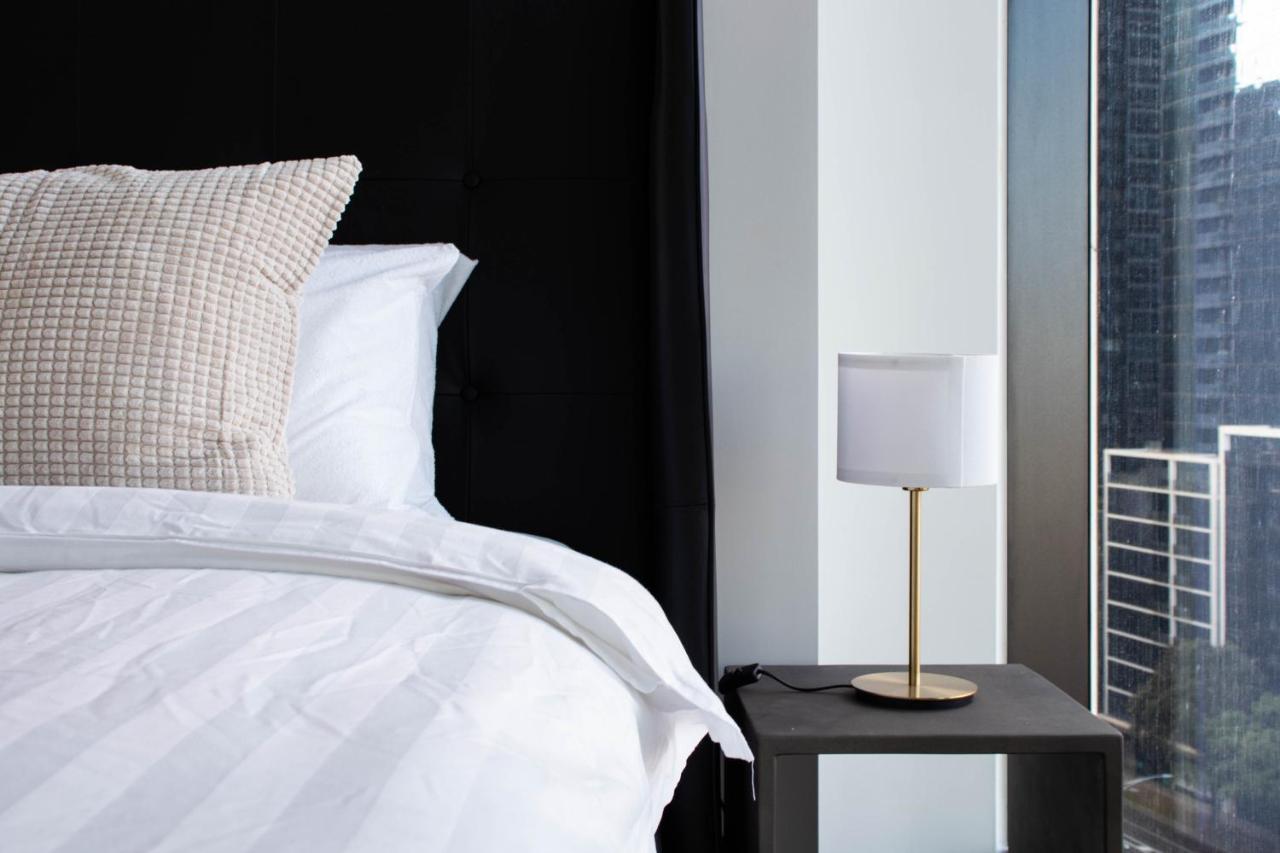 1 Brm, Southbank, Next To Crown, King Bed Apartment