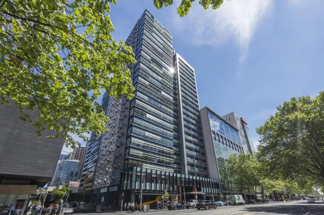 A Luxurious & Cozy 2br Apt Near Victoria Market Apartment *
