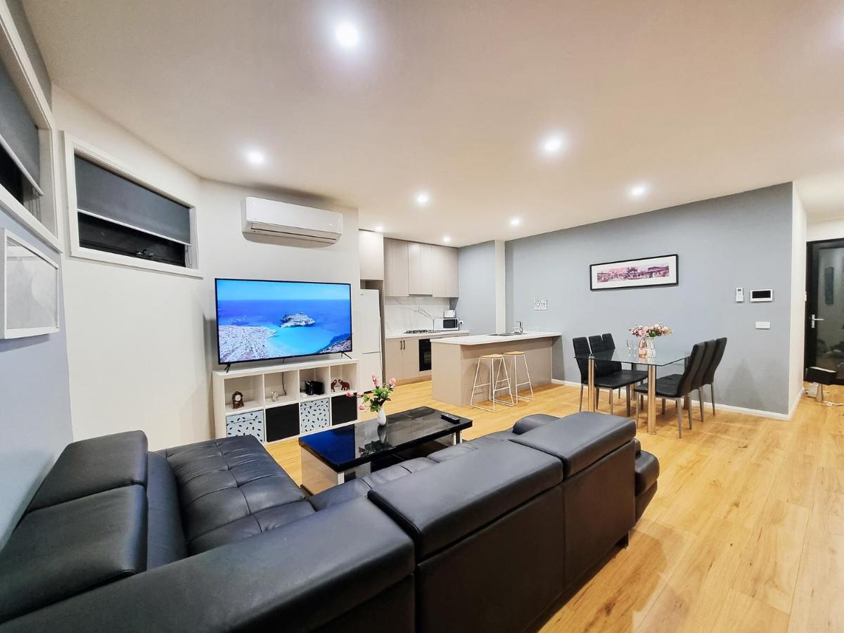 Rosie Townhouse - Modern And Comfortable Holiday home *