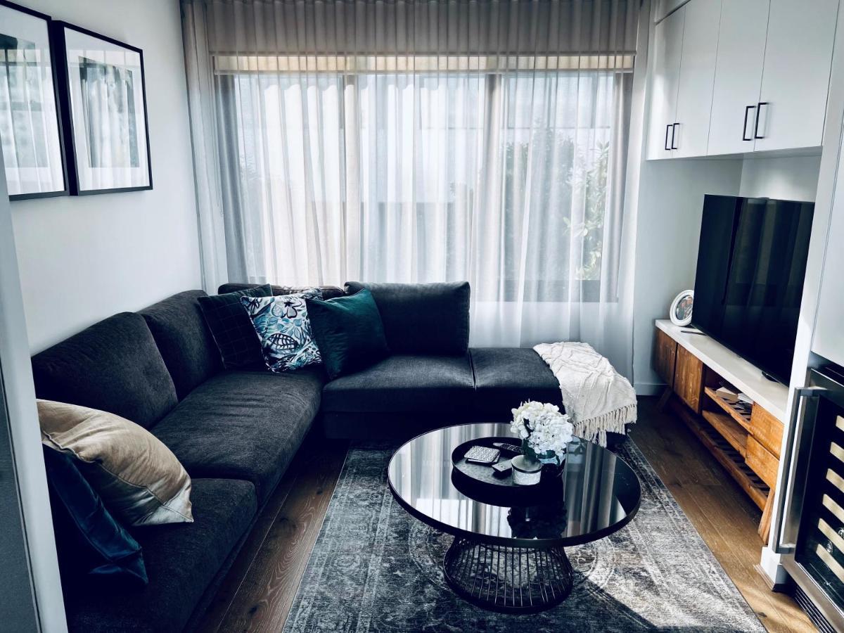 Ruckers Hill Northcote Penthouse Villa