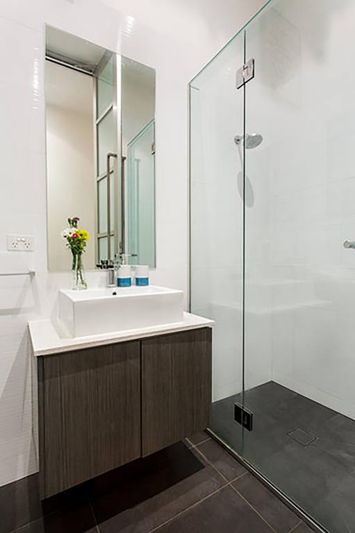 Anchor On Collins Urban Loft Aparthotel 4*