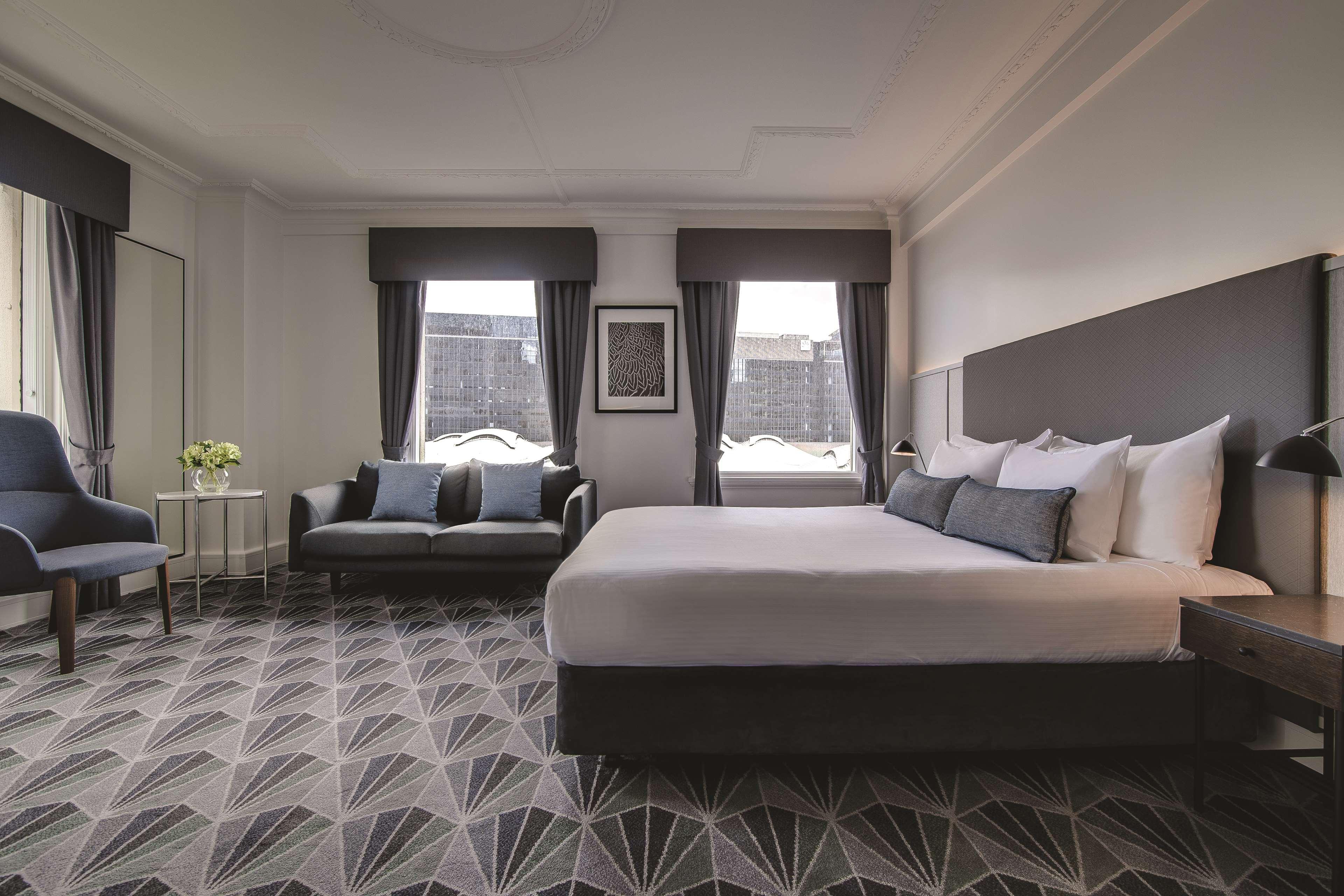 The Savoy On Little Collins Hotel 4*