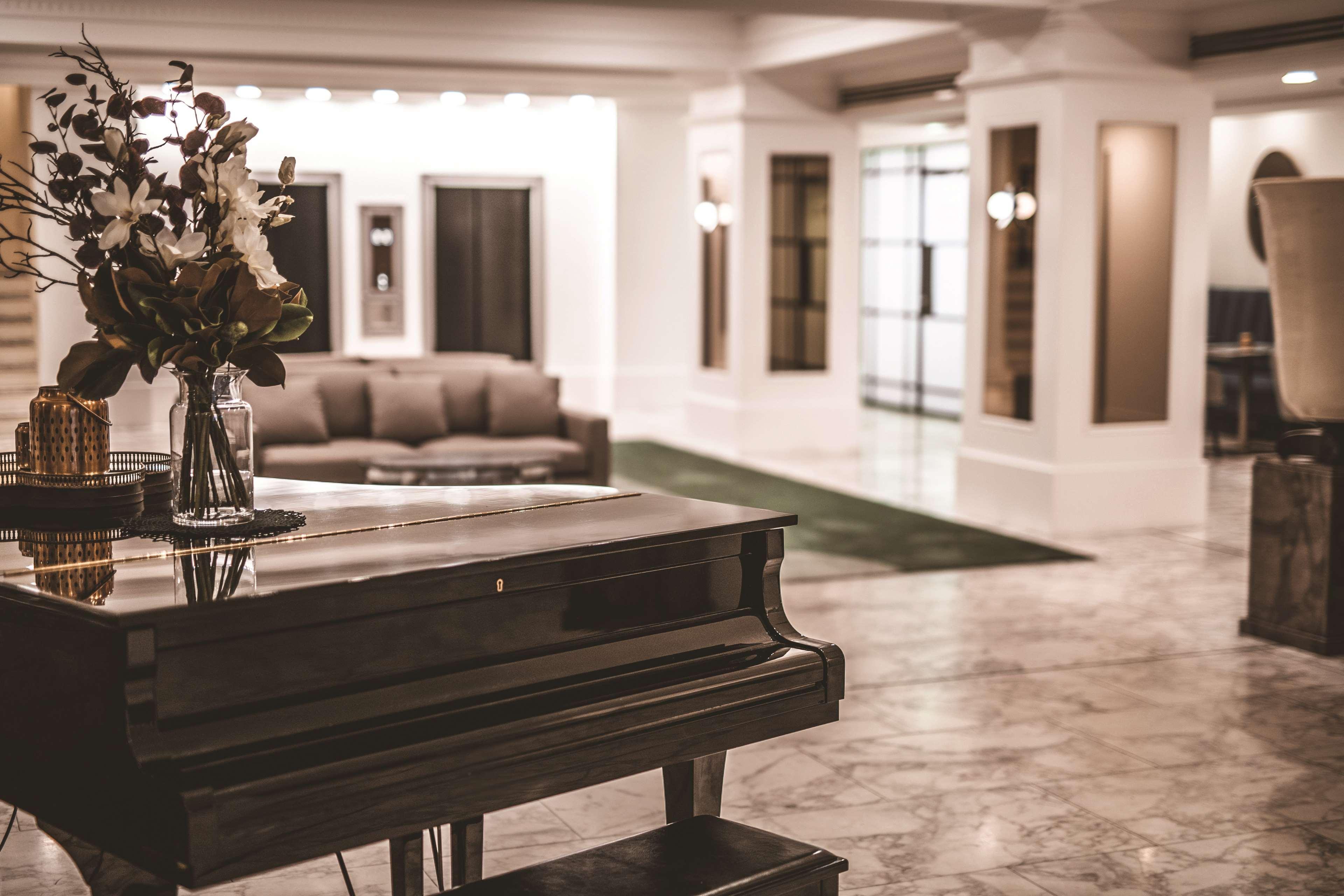 The Savoy On Little Collins 4*