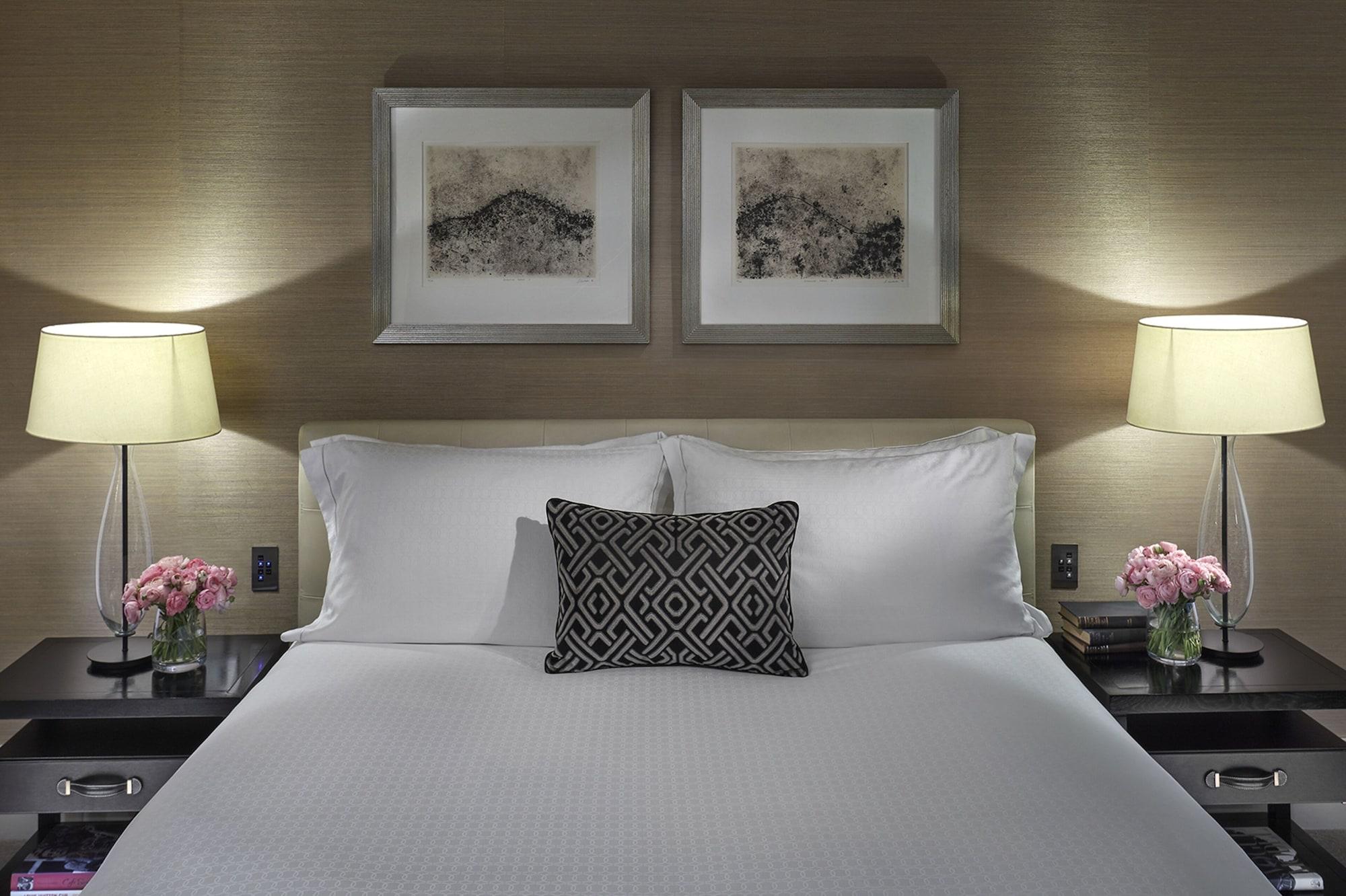 Hotel Crown Towers