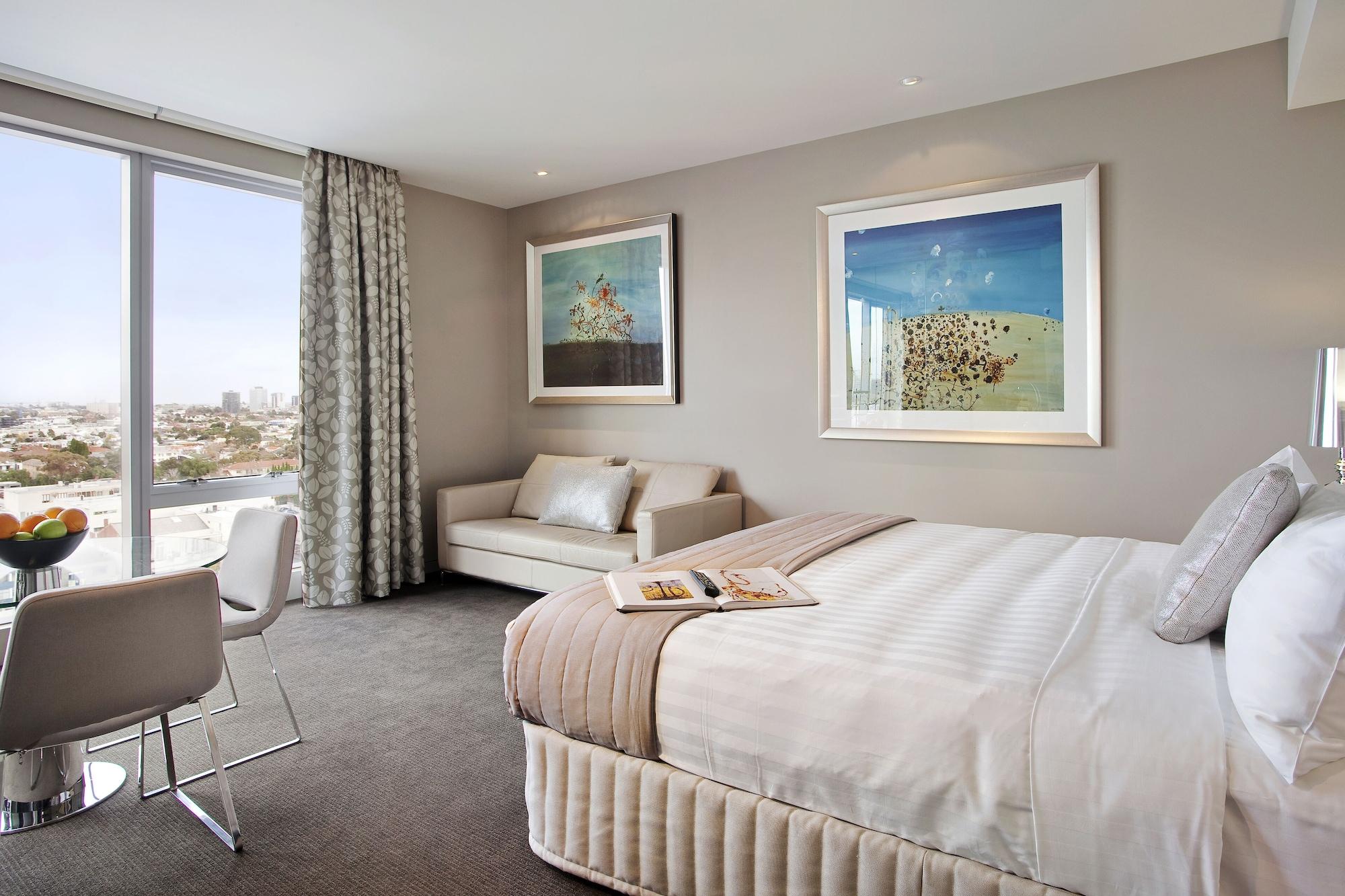 The Olsen Art Series 5* Melbourne