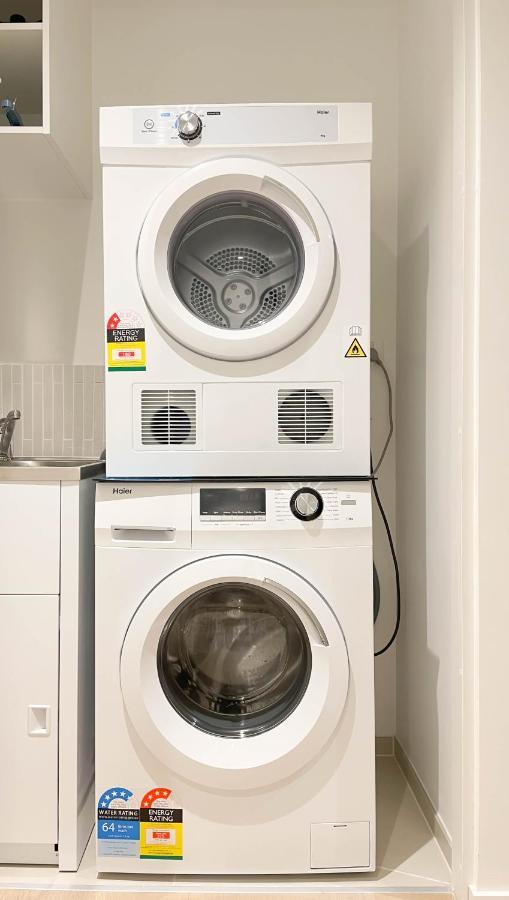 1 Brm, Southbank, King Bed, Lvl 37 Apartment
