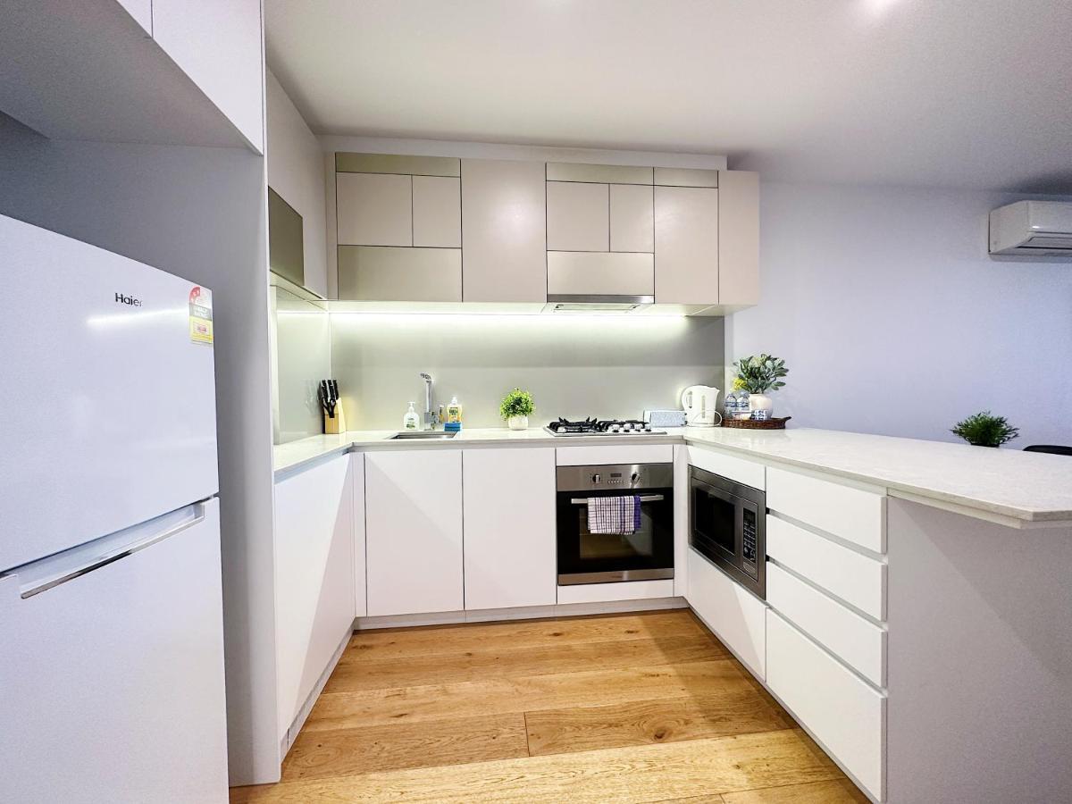 Stylish 2 Beds Southerncross With Pool & Gym