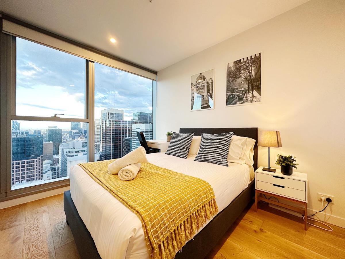 Stylish 2 Beds Southerncross With Pool & Gym Melbourne
