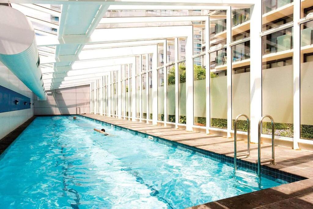 Ocean View Close To Cbd With Indoor Pool. Apartamento