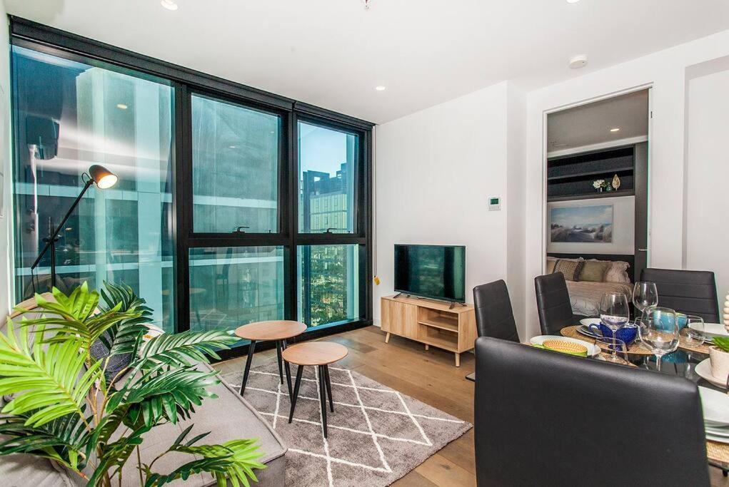 Lovely 2 Bed In Cbd Melbourne