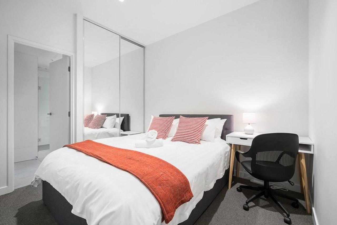 Cbd Serenity With Luxury Rooftop Pool And Parking * Melbourne