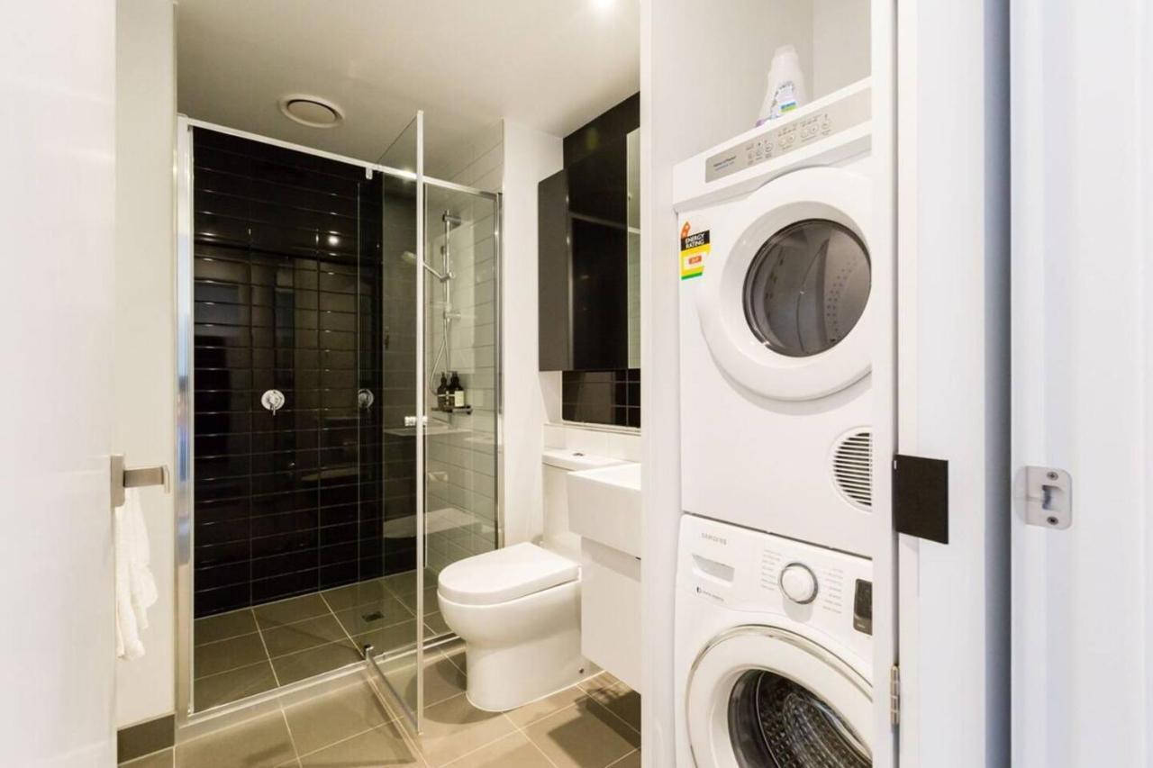 'santeri' A Simple With Modern Facilities Melbourne