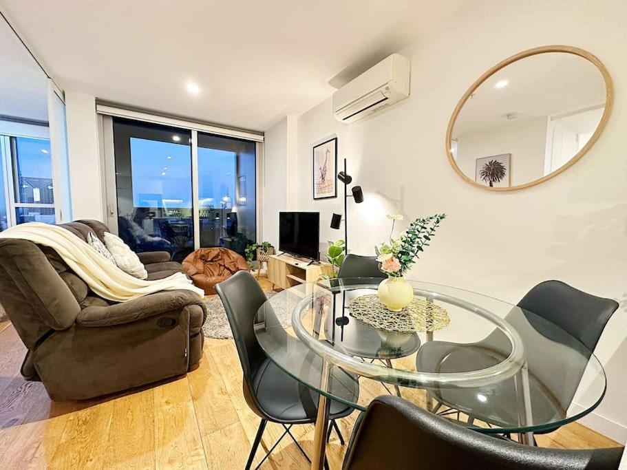Apartment Skyrise View 2br Southern Cross