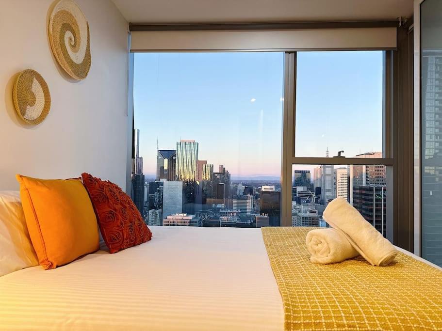 Skyrise View 2br Southern Cross Apartment