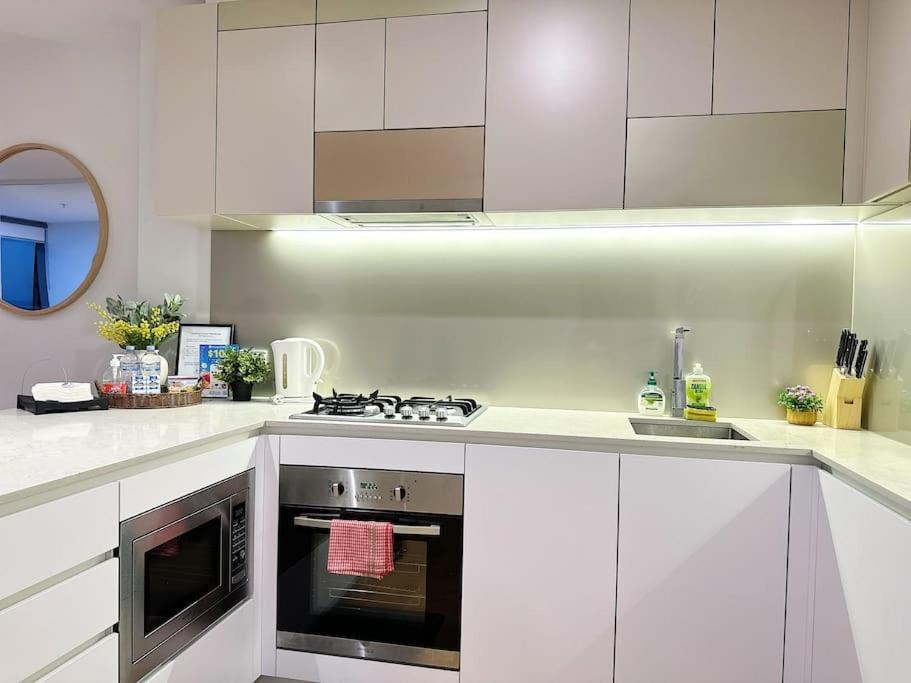 Skyrise View 2br Southern Cross