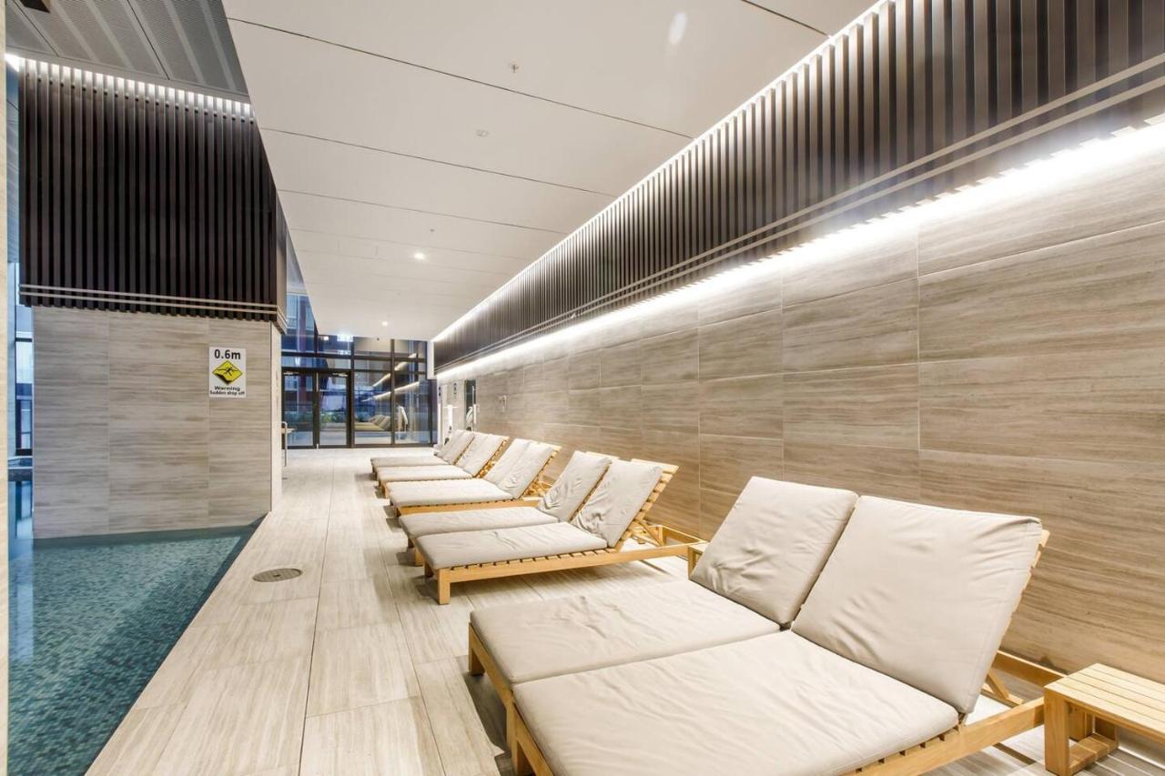 The View On Elizabeth - Chic Centre Living Apartment Melbourne