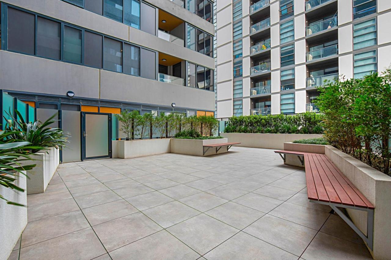 Apartment Dreamy Nature Apt In Free Tram Zone With Garden Views & Free Parking Melbourne