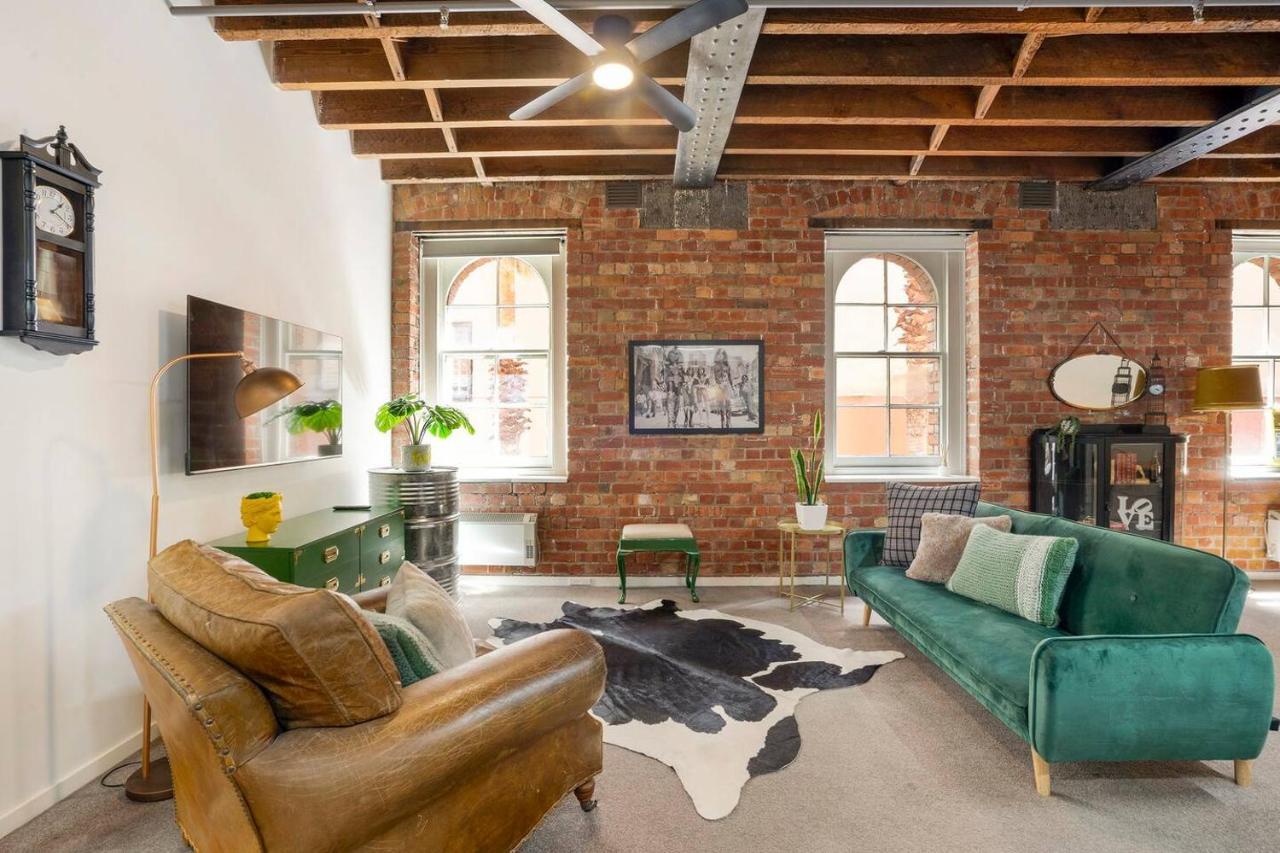 'the York' Industrial Warehouse Chic On The Yarra *