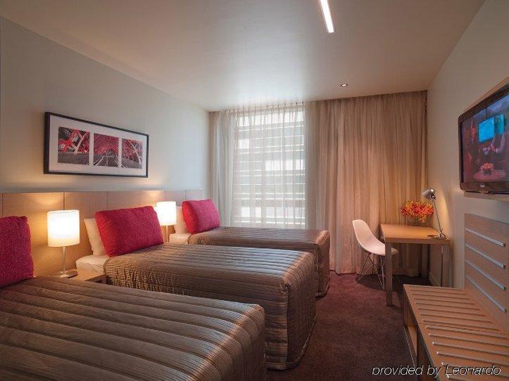 Travelodge Docklands 4* Melbourne