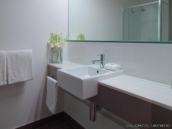 Travelodge Docklands Melbourne