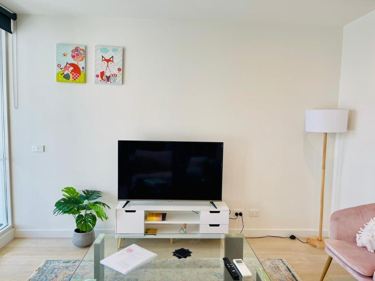 Apartment Urban Chic Retreat Near Crown W/ Free Parking *
