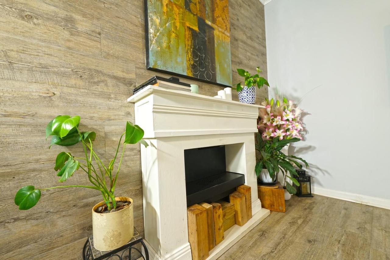 Fawkner Modern 3br House Netflix Wifi Parking Holiday home *