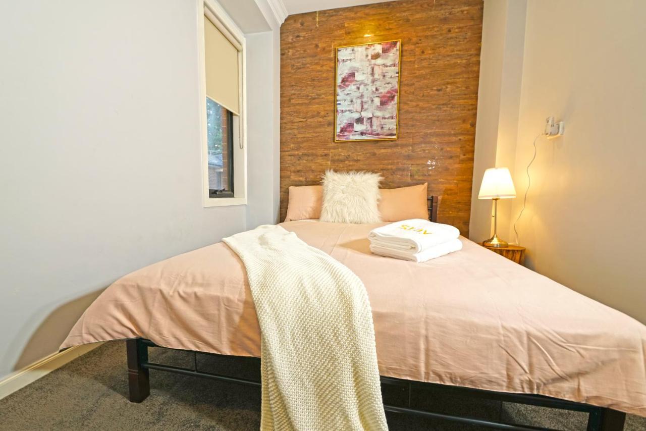 Fawkner Modern 3br House Netflix Wifi Parking Holiday home Melbourne