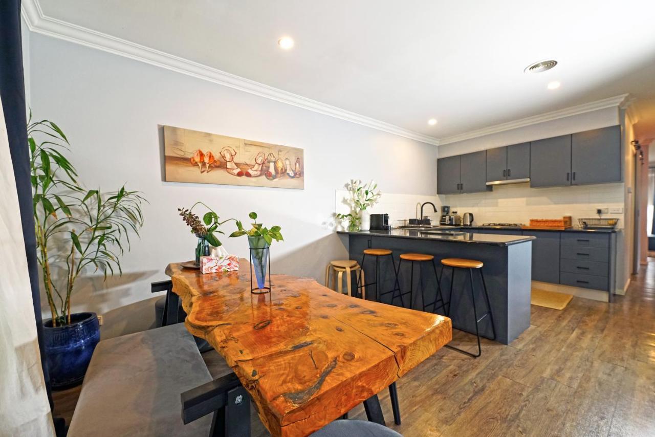 Holiday home Fawkner Modern 3br House Netflix Wifi Parking Melbourne