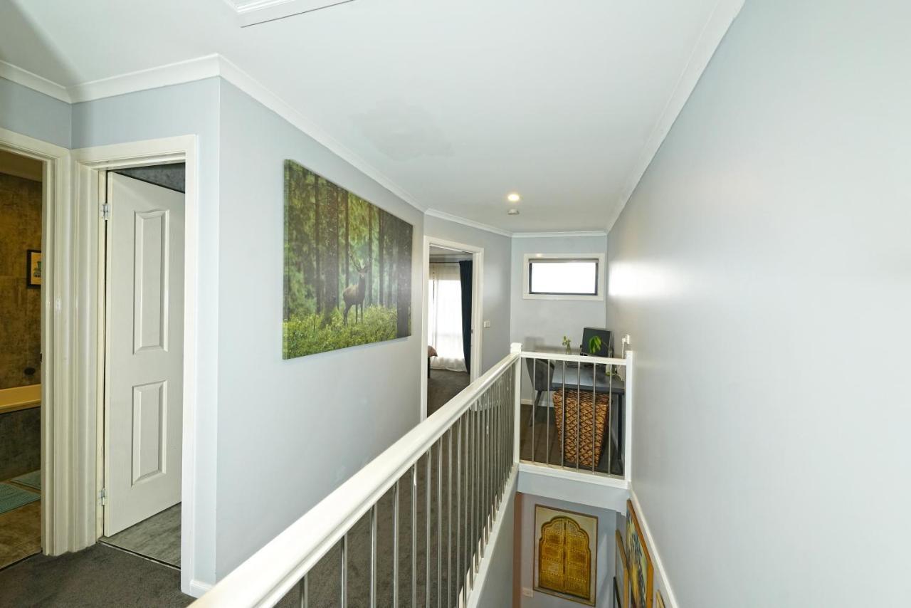 Holiday home Fawkner Modern 3br House Netflix Wifi Parking