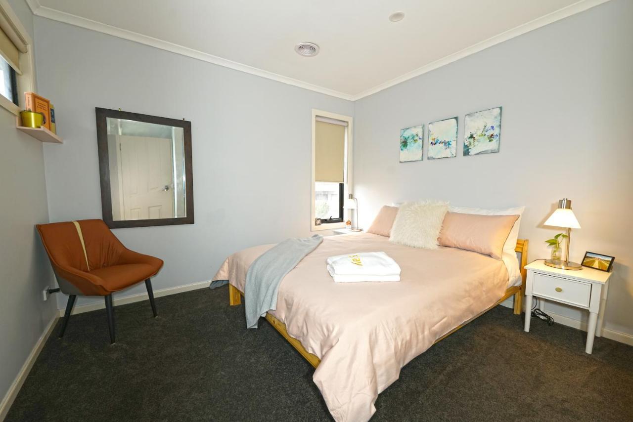 Fawkner Modern 3br House Netflix Wifi Parking Holiday home Melbourne
