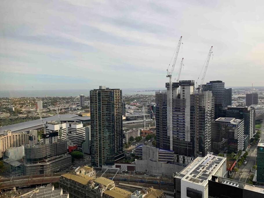 Apartment Breathtaking Sea/city Views 1b Mel Cbd Near Crown, Dfo, Southern Cross Melbourne