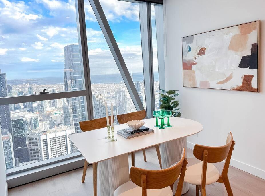 Skyline Serenity Lvl 61 Cbd Luxury