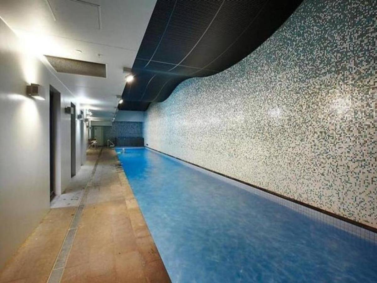 Skyline Allure - Urban Wellness Meets Living Melbourne