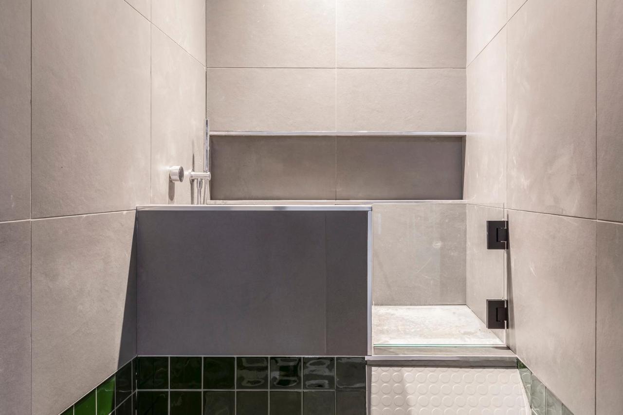 Apartment Moonee Valley Park With Parking Melbourne