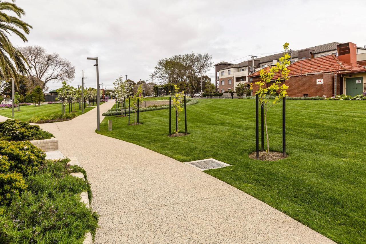 Moonee Valley Park With Parking