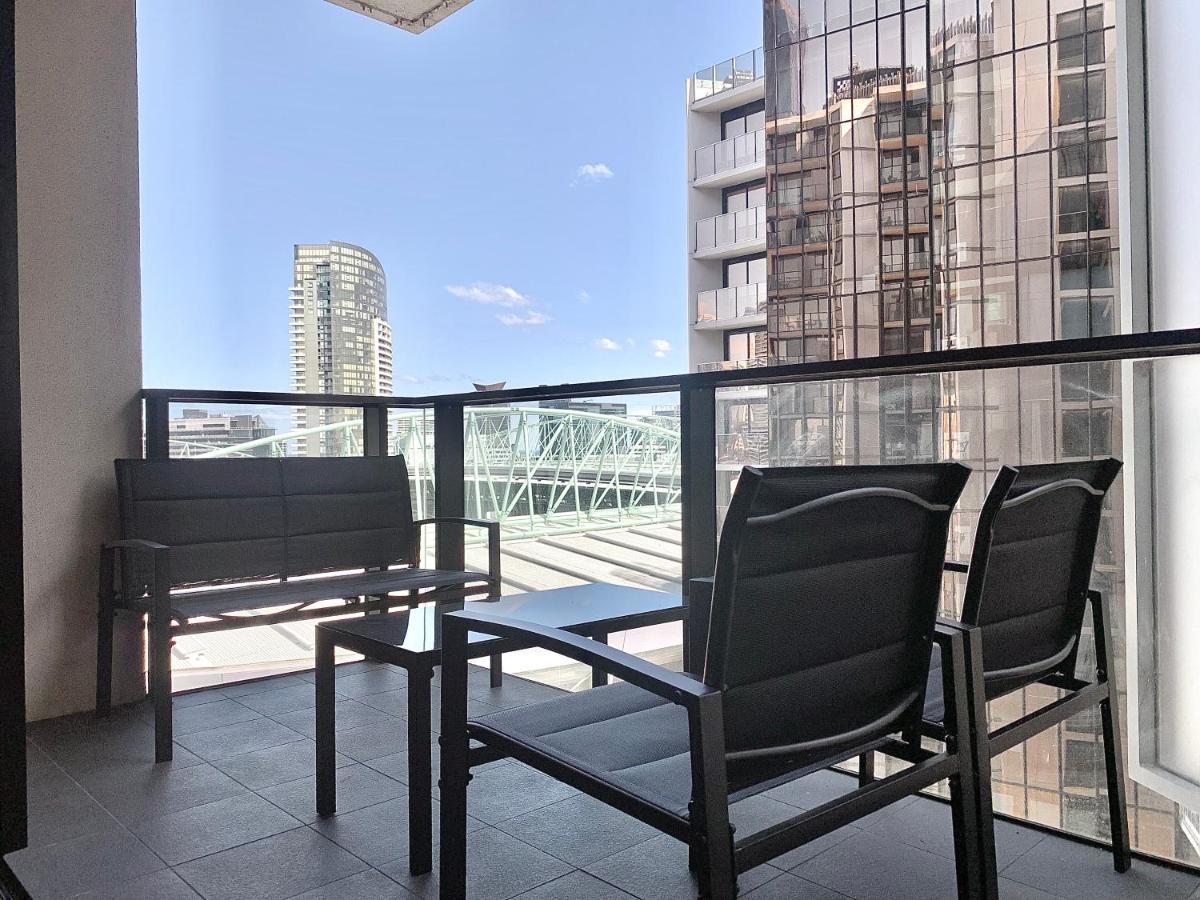 Apartment Rooftop Pool 2br At Marvel Stadium With Free Parking *