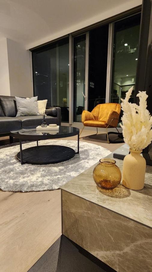 Superior 3 Bedroom Apartment In Melbourne Cbd Apartment