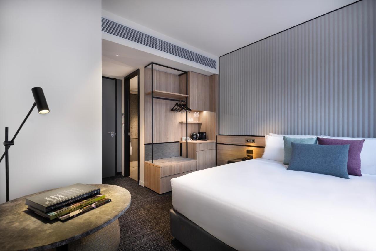 The Howey 4*